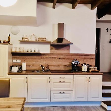 Romantic Apartments Sweet Baci มาริบอร์ ภายนอก รูปภาพ