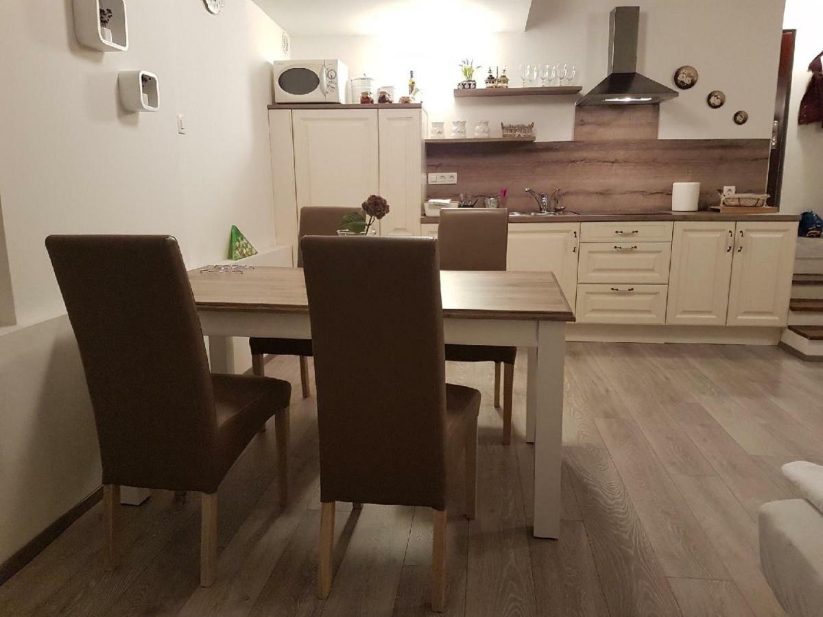 Romantic Apartments Sweet Baci มาริบอร์ ภายนอก รูปภาพ
